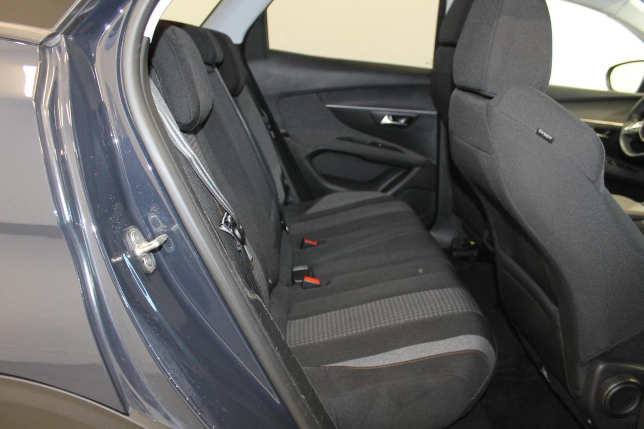 Peugeot 3008 1.2 puretech Active Business 130 Cv.