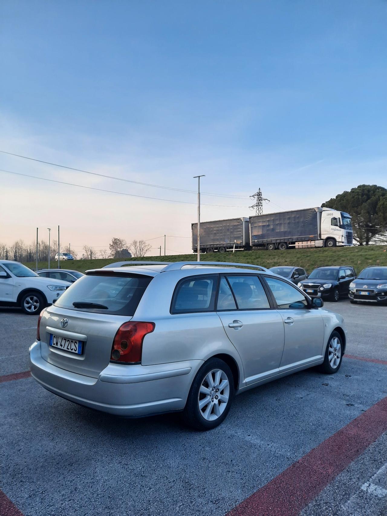 Toyota Avensis 1.8 GPL 16V Station Wagon