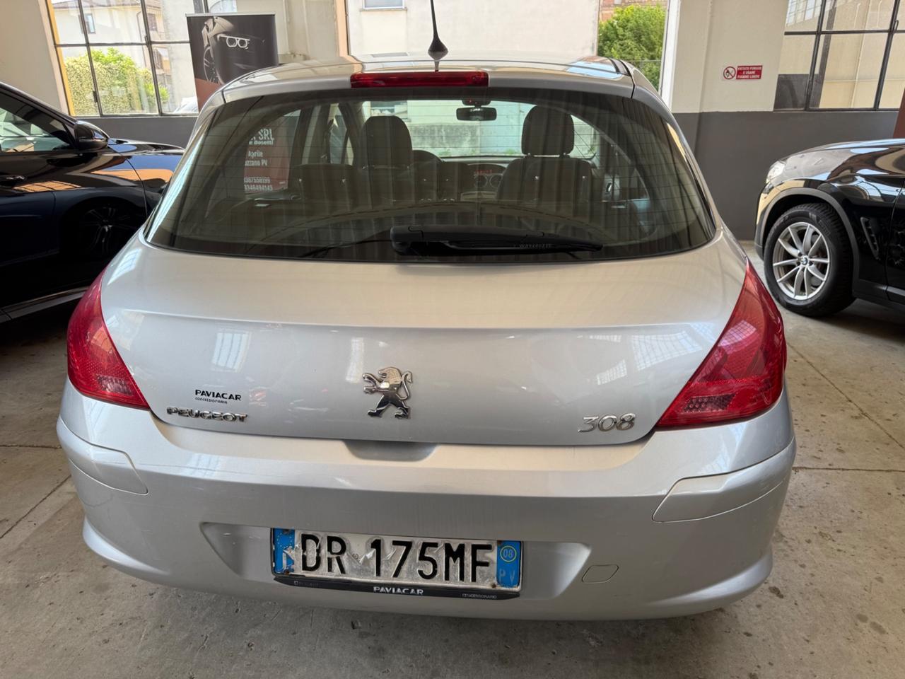 Peugeot 308 1.6 VTi 120CV 5p. Premium