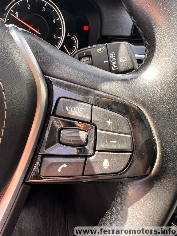Bmw 520d xDrive Touring Luxury IVA ESPOSTA
