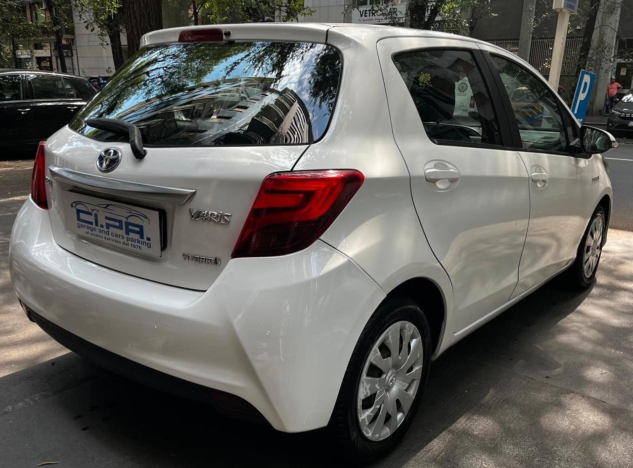 Toyota Yaris 1.5 Hybrid 5 porte Active