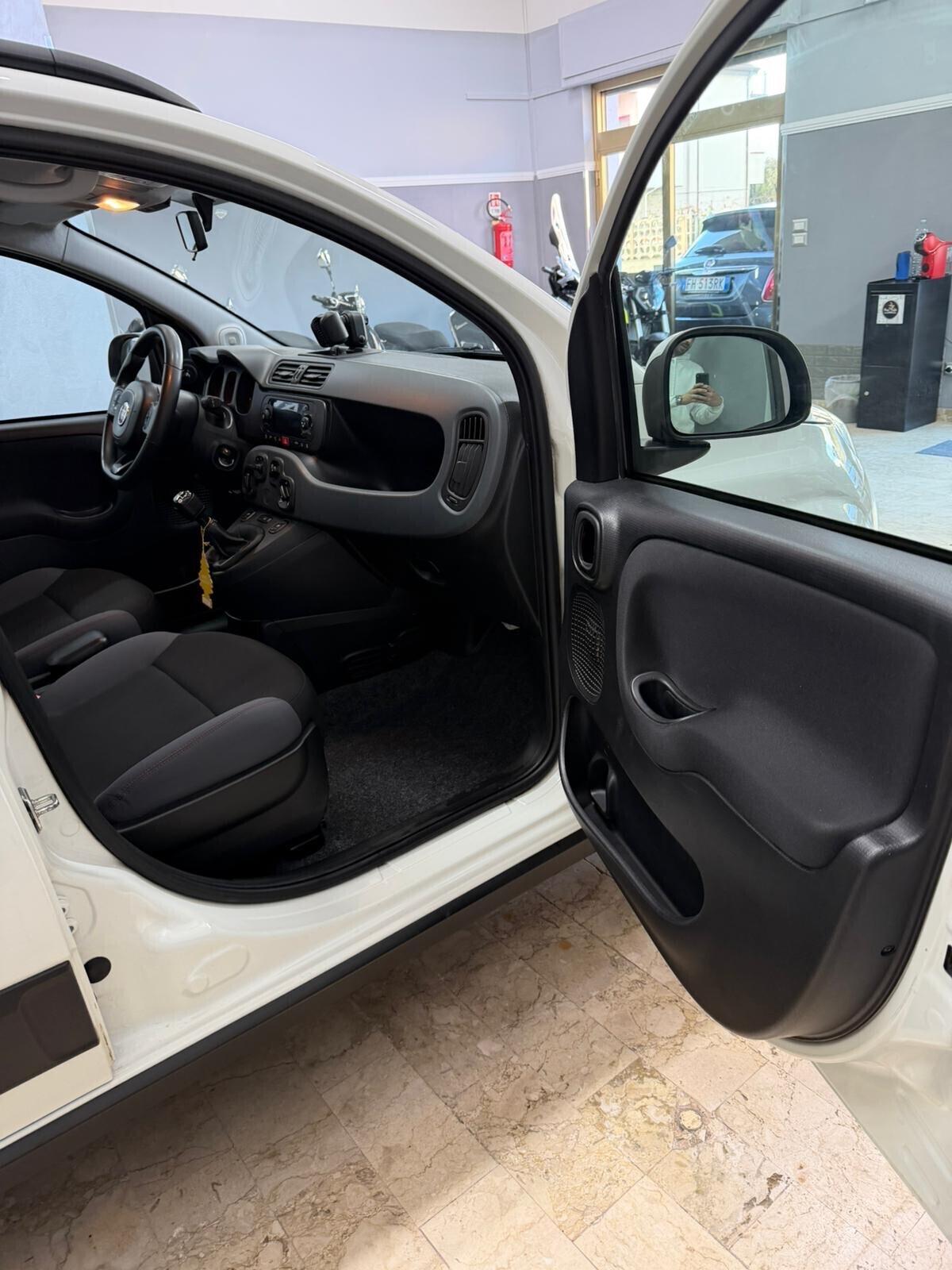 Fiat Panda 1.3 MJT 95 CV 4x4 IVA ESPOSTA