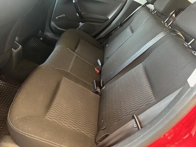 PEUGEOT 208 2018