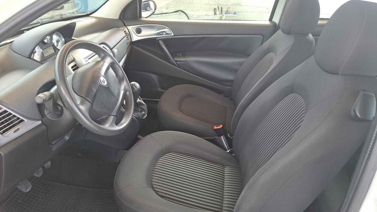 Lancia Ypsilon 1.3 Multijet 75 CV