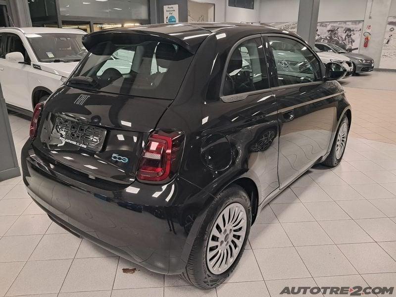 FIAT 500 500e Berlina 23,8 kWh Action