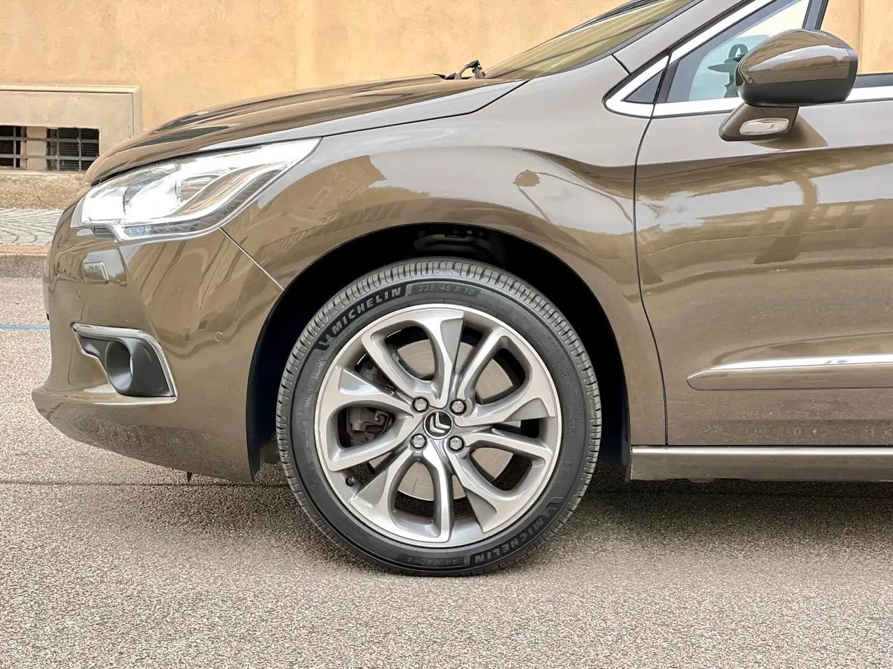 Ds DS4 Automobiles 4 1.6 Turbo THP 200cv Sport Chic