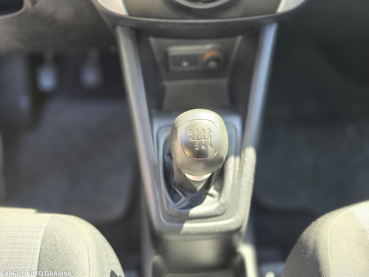 KIA VENGA 1.4 DIESEL OK NEO PATENTATI PARI AL NUOV