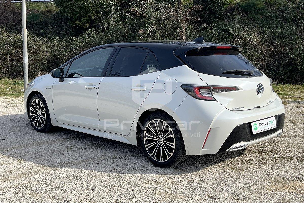 TOYOTA Corolla 2.0 Hybrid Lounge