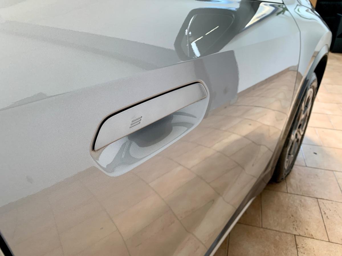 BMW - X1 - sDrive18i xLine
