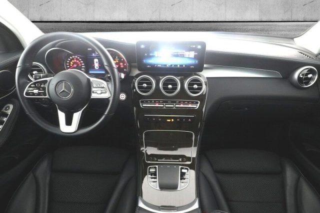 MERCEDES-BENZ GLC 220 d 4Matic Business