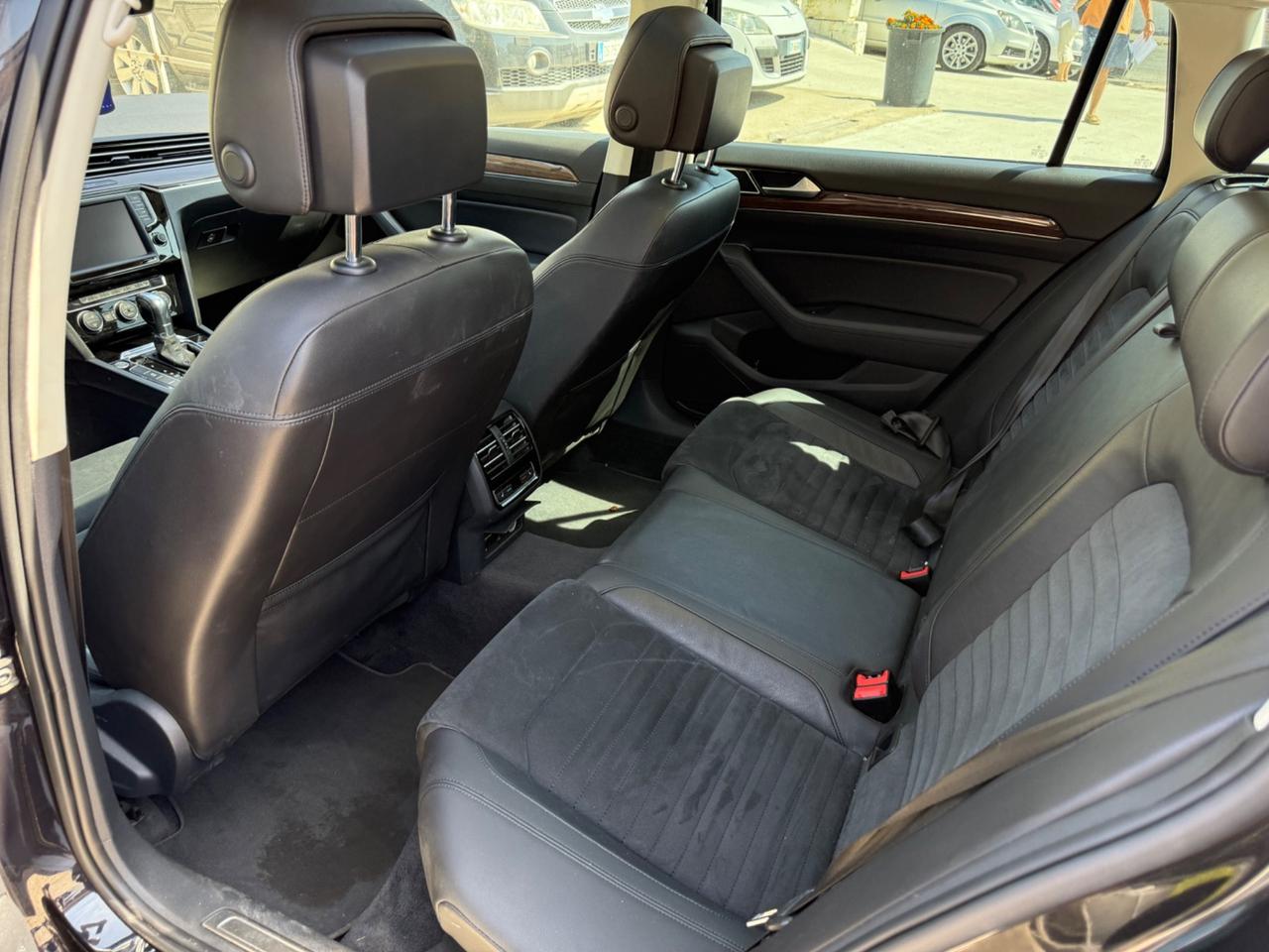 Volkswagen Passat Variant 2.0 TDI DSG Highline BlueMotion Technology