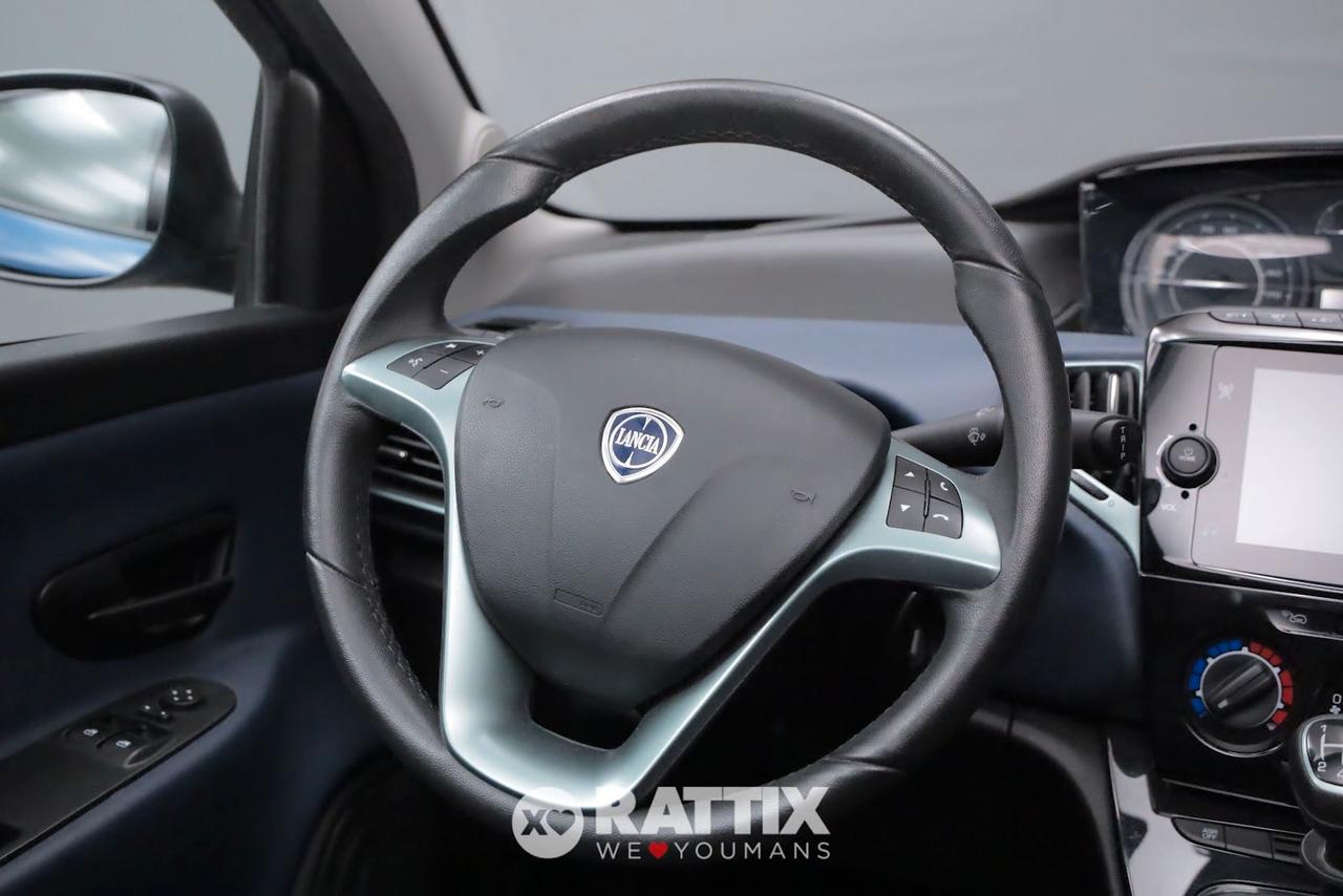 Lancia Ypsilon 1.0 Firefly Hybrid 70CV Platino