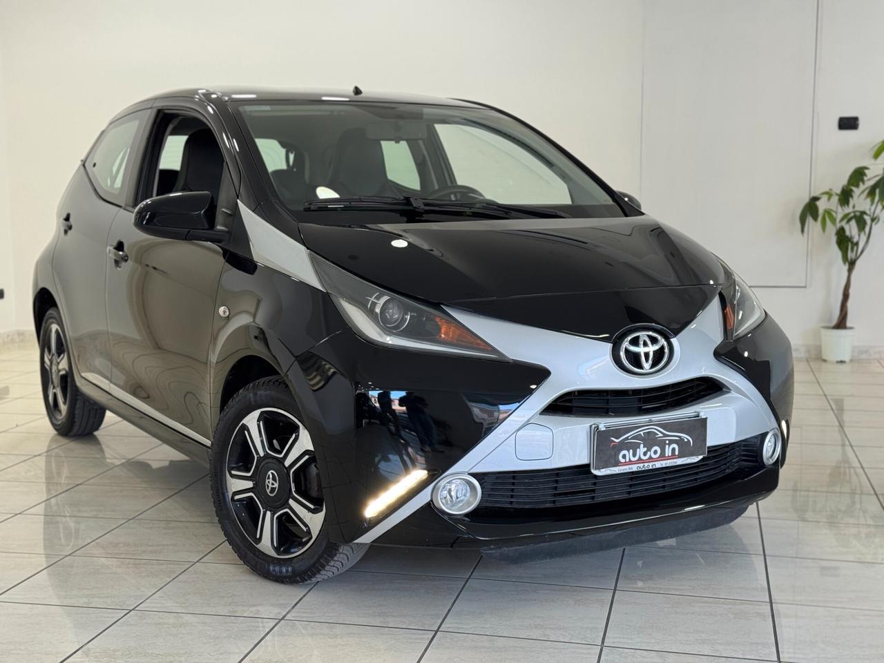 Toyota Aygo 1.0 VVT-i 69 CV 5 porte x-clusiv
