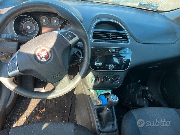 Fiat punto evo 1.2 2014 sinistrata