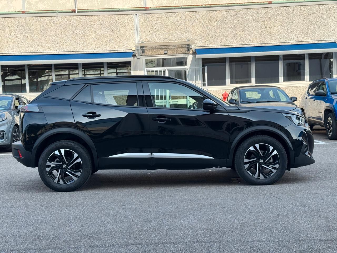Peugeot 2008 PureTech 100 S&S Allure Pack