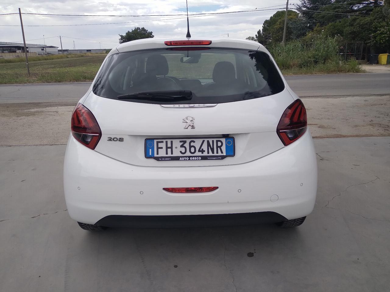 Peugeot 208 BlueHDi 75 5 porte Allure