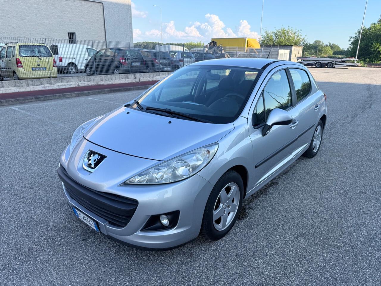 Peugeot 207 1.4 8V 75CV 5p. Energie Sport ECO GPL