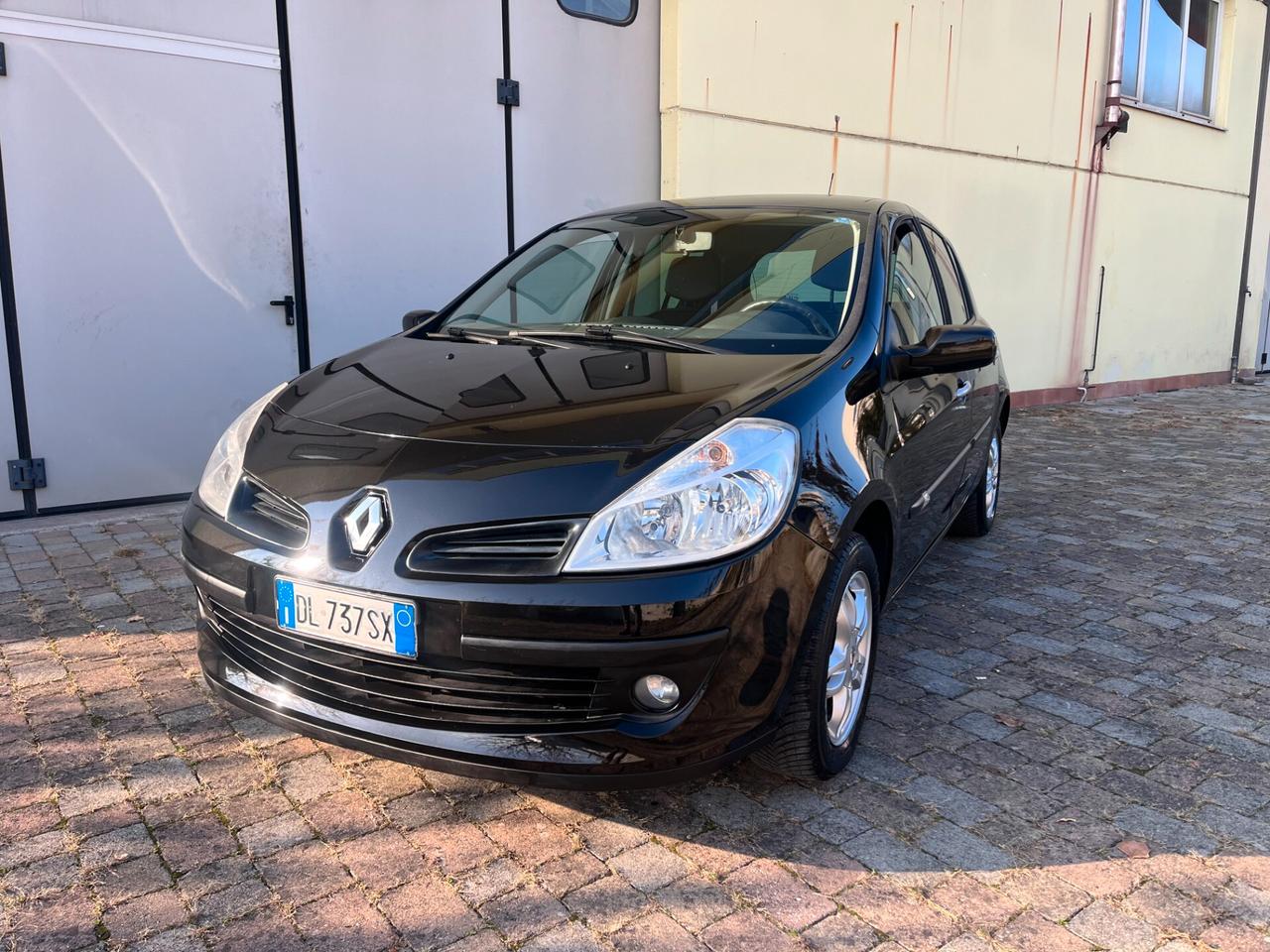 Renault Clio 1.2 16V 5 porte Le Iene