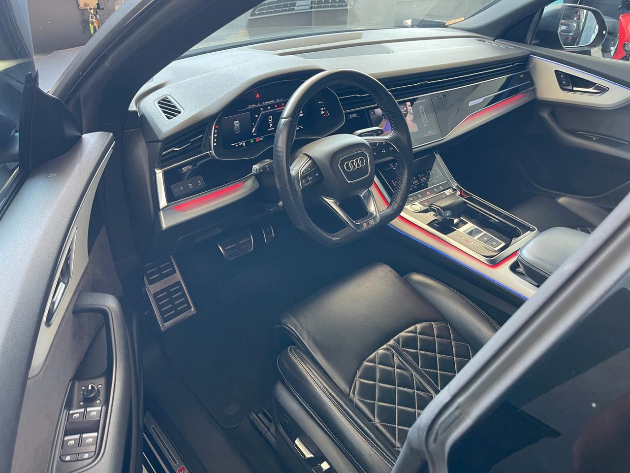 Audi Q8 50 TDI Mild Hybrid S Line Edition Identity Black