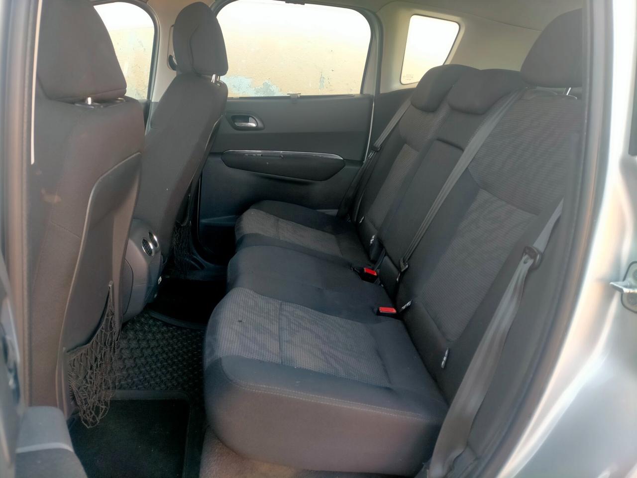 Peugeot 3008 1.6 HDi 110CV Premium
