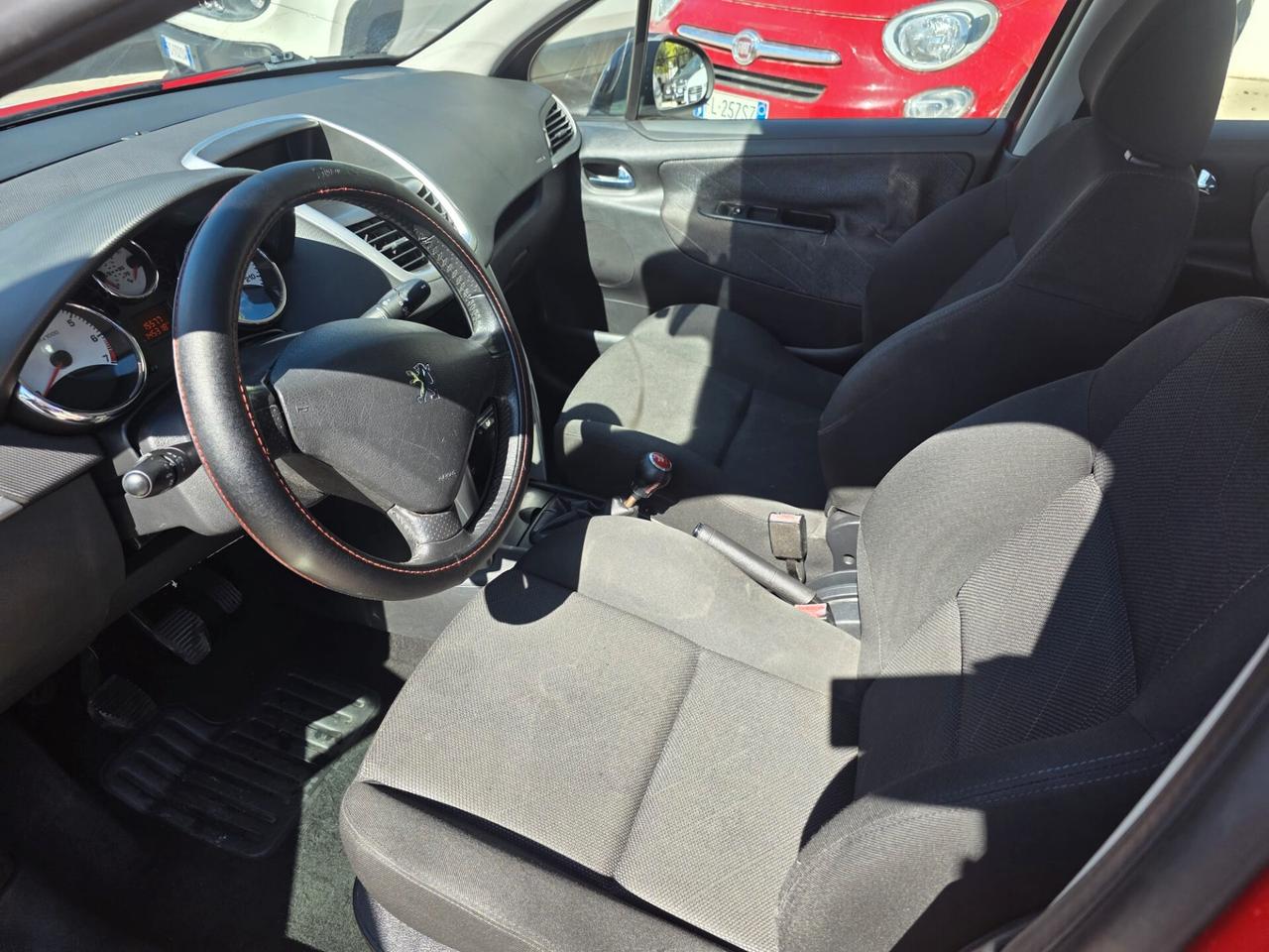 Peugeot 207 1.4 VTi 95CV 5p. XS
