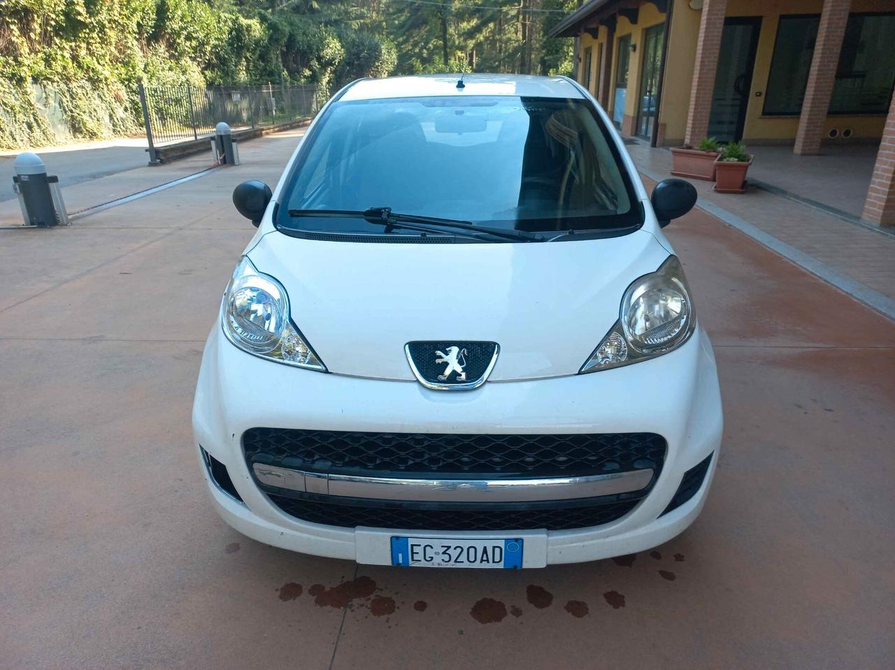 Peugeot 107 1.0 68CV 5p. Desir