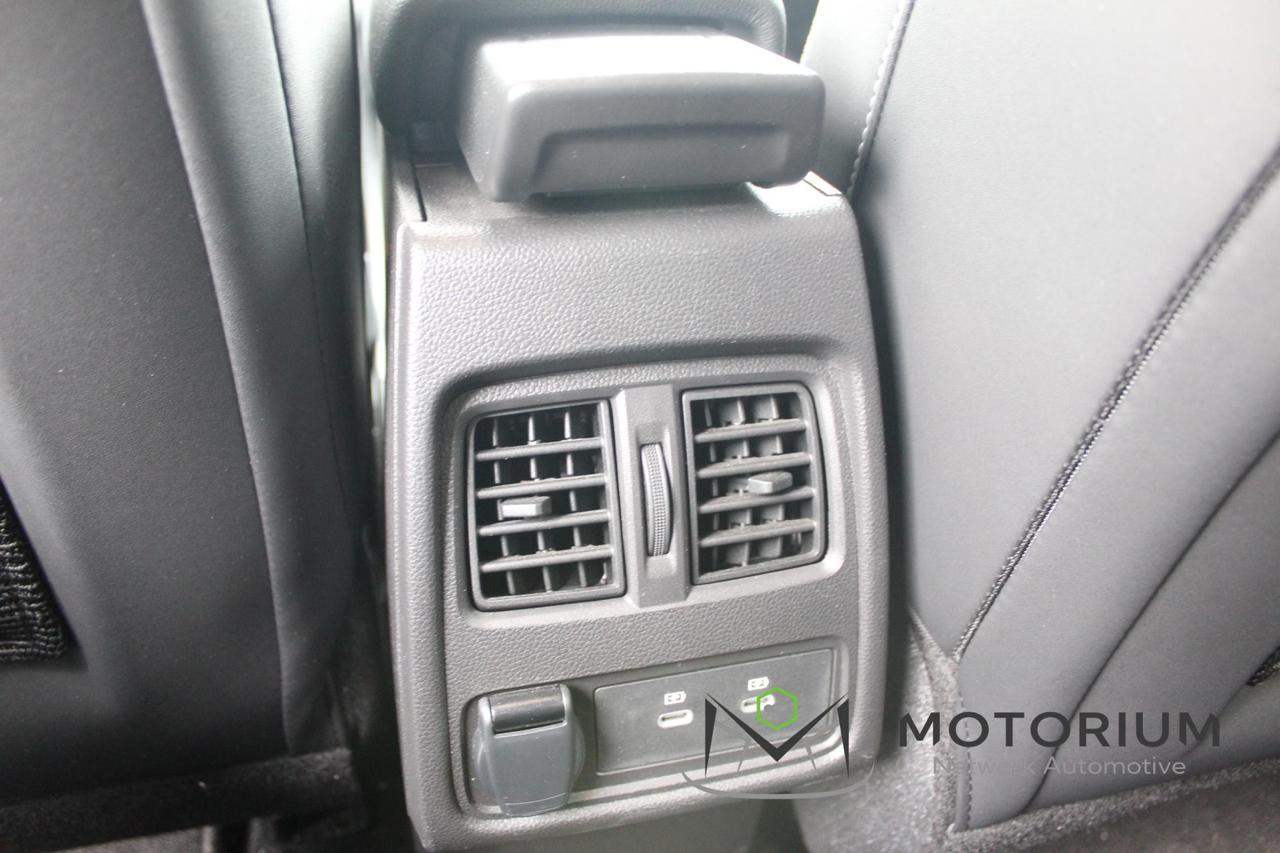 Renault Captur TECHNO E TECH FULL HYBRID 145 CV B STYLE