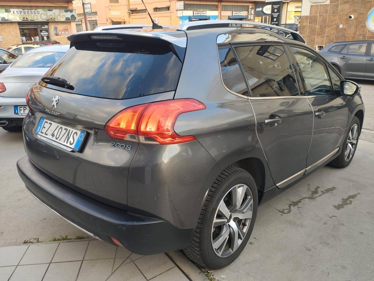 Peugeot 2008 BlueHDi 100 Allure