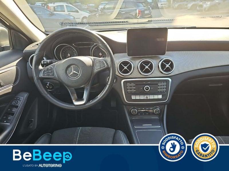 Mercedes-Benz GLA 200 D SPORT 4MATIC AUTO