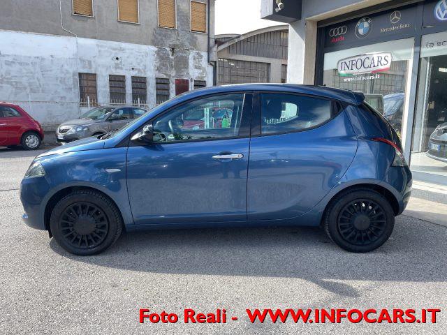 LANCIA Ypsilon 1.0 FireFly 5 porte S&S Hybrid Silver PROMO!!
