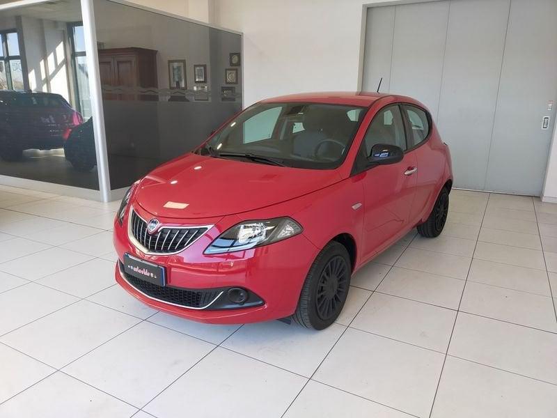 Lancia Ypsilon 1.0 FireFly 5 porte S&S Hybrid Silver