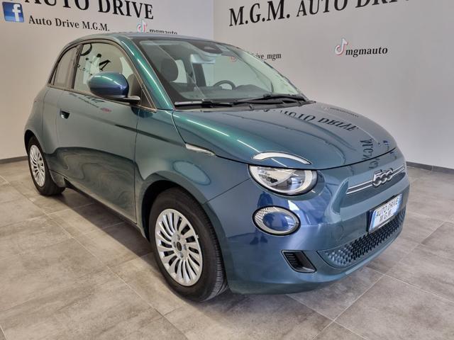 FIAT 500e 3+1 42 kWh La Prima