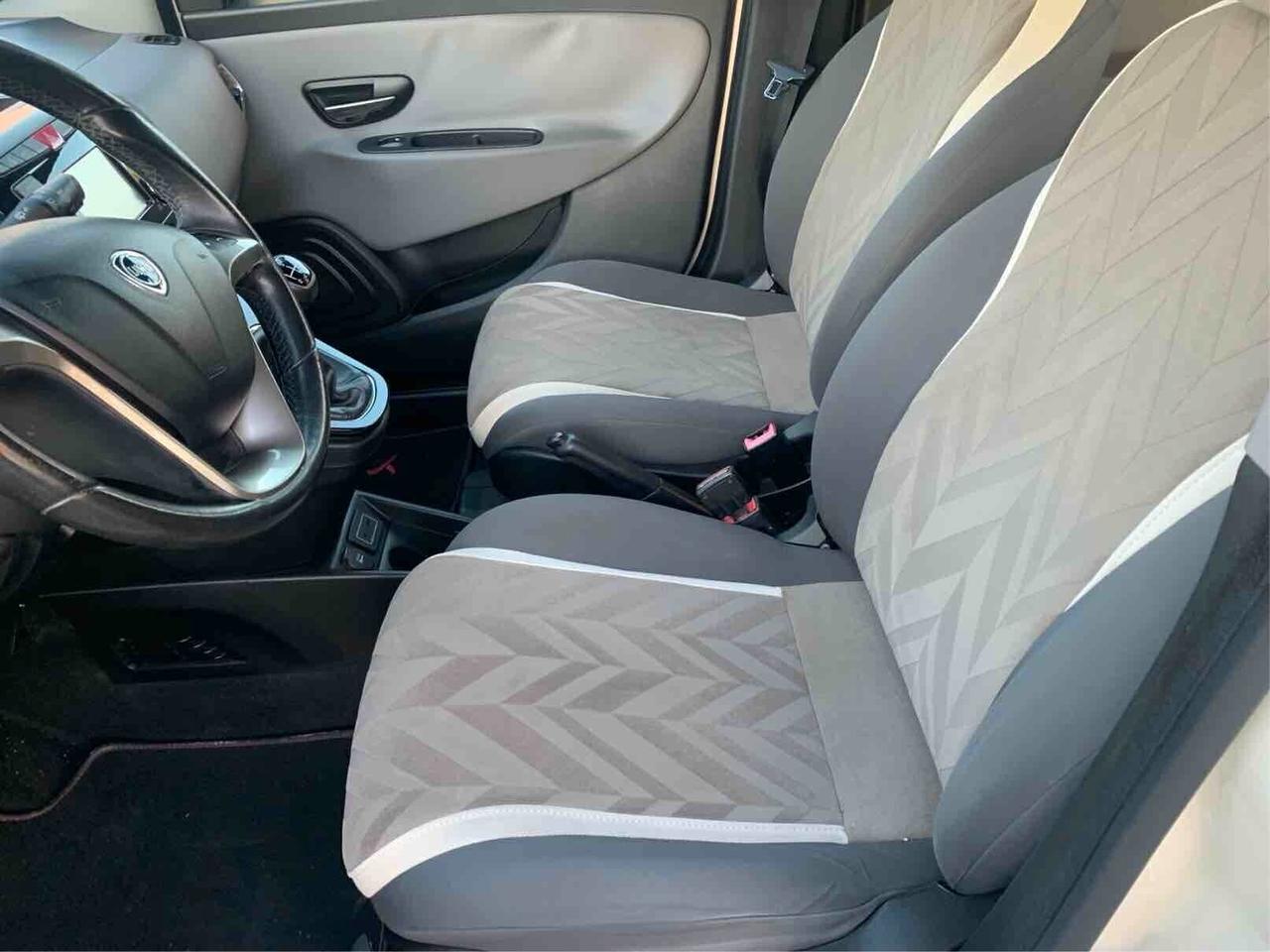 Lancia Ypsilon 1.3 MJT 95 CV