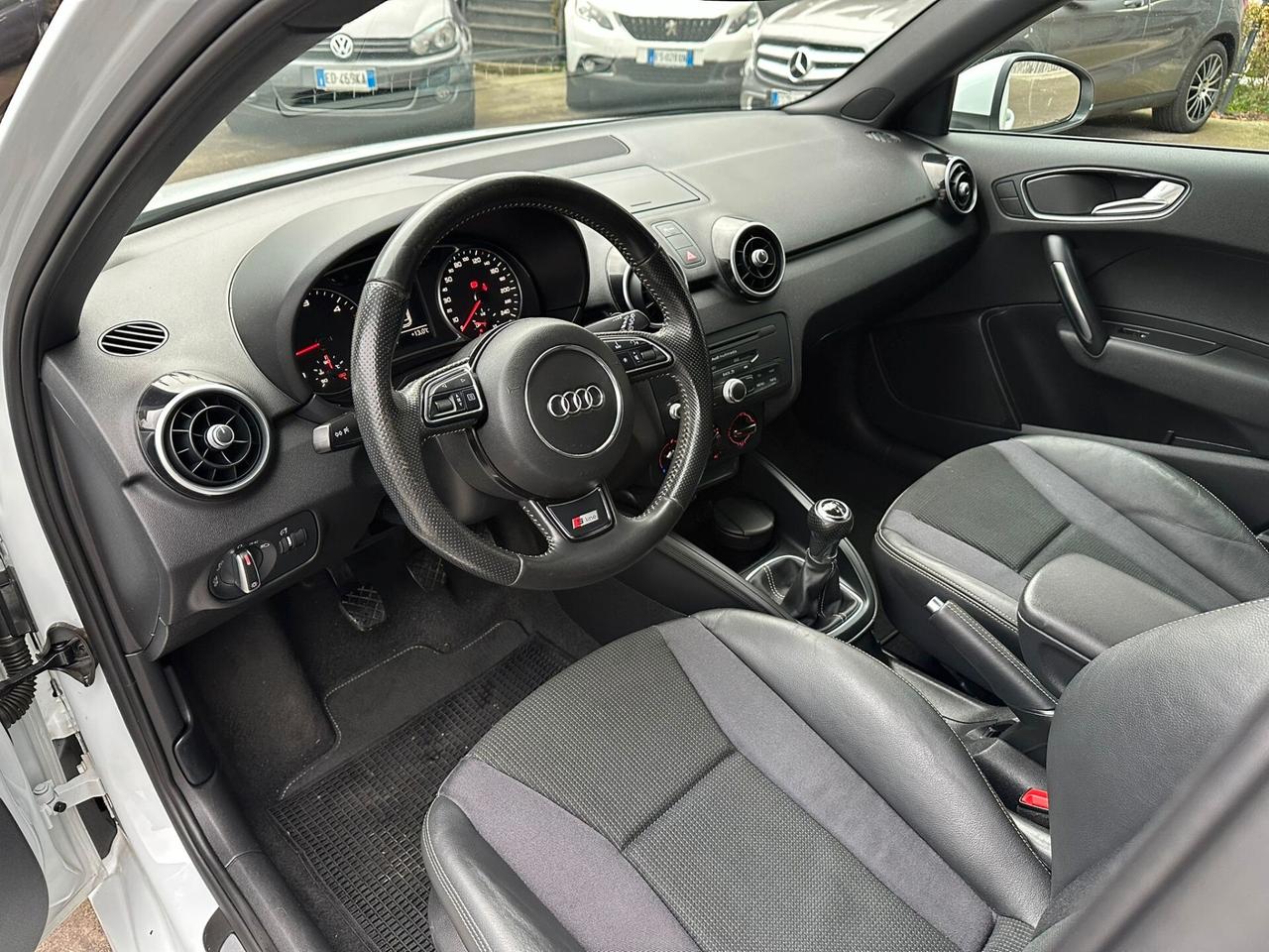 Audi A1 SPB 1.6 TDI S line edition plus