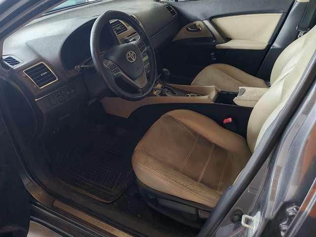 Toyota Avensis Avensis Wagon 2.2 d-cat Exec. Safety auto