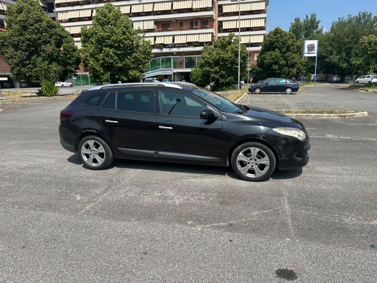 Renault Megane Mégane 1.5 dCi/105CV Grandtour Serie Speciale