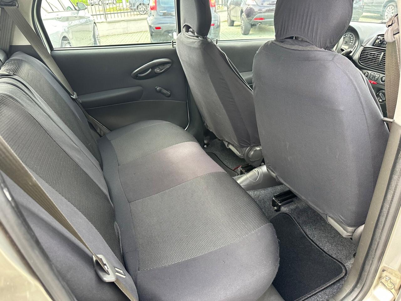 Fiat Punto 1.2 5p Active Natural Power