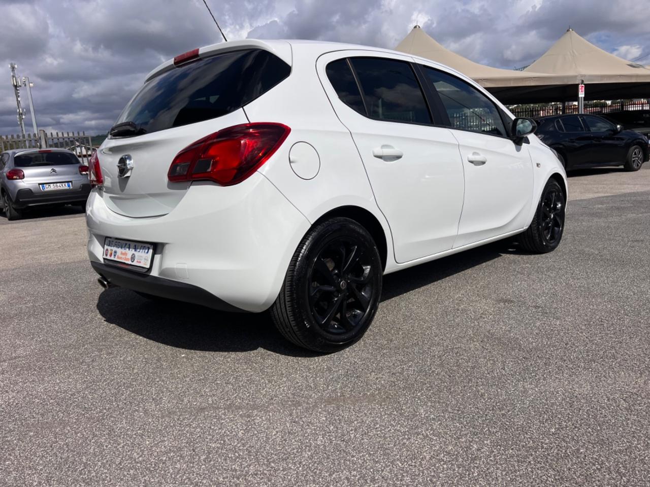 Opel Corsa 1.4 90CV GPL Tech 5 porte b-Color