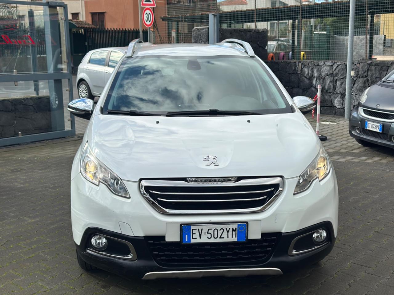 Peugeot 2008 1.6 e-HDi 115 CV Stop&Start Allure