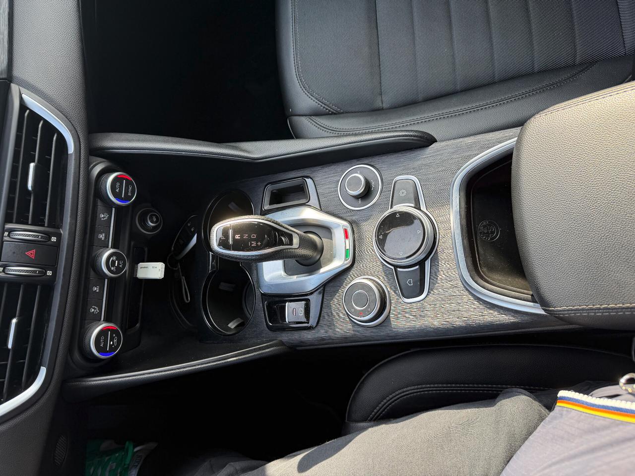 Alfa Romeo Giulia 2.2 Turbodiesel 160 CV AT8 Executive