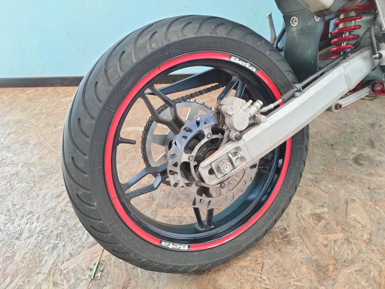 Beta RR 125 4T Motard: divertente e grintosa