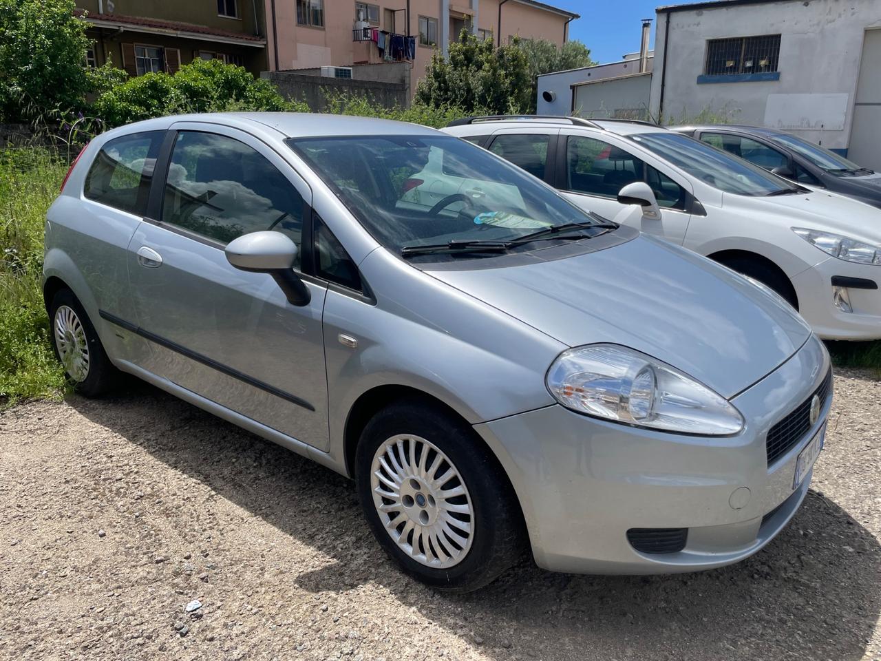 Fiat Grande Punto Grande Punto 1.3 MJT 75 CV 3 porte Dynamic