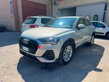 Audi Q3 SPB 45 TFSI e S tronic Business Plus