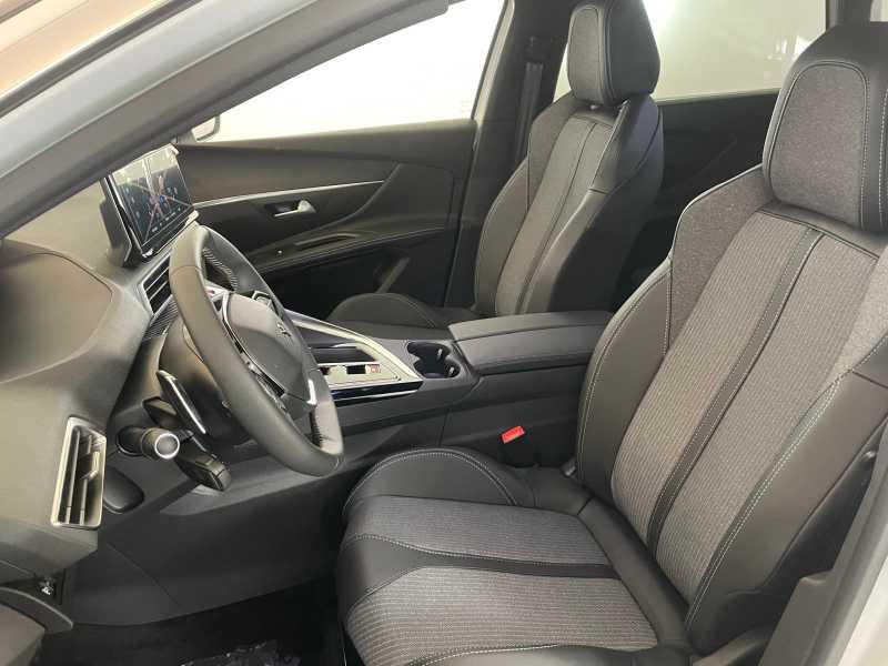 PEUGEOT 5008 Hybrid 136 e-DCS 6Â  ALLURE PACK