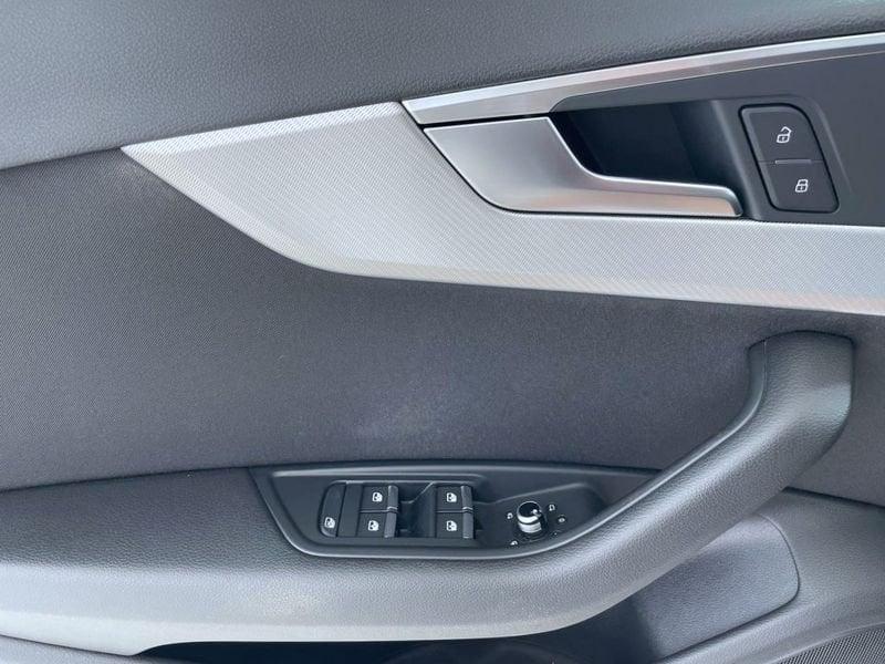 Audi A4 2.0 TDI 140kW quattro S tronic Business Sport