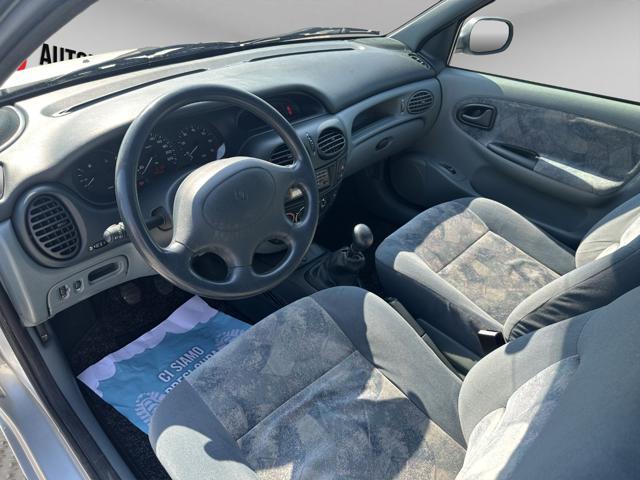 RENAULT Megane Mégane 1.6 cat RT VENDE PRIVATO