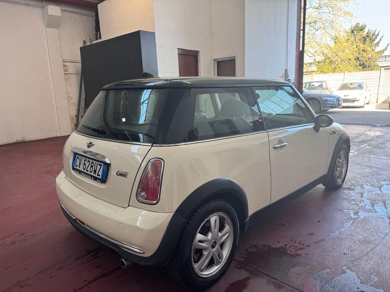 Mini Mini 1.6 16V One de luxe BENZINA NEOPAT