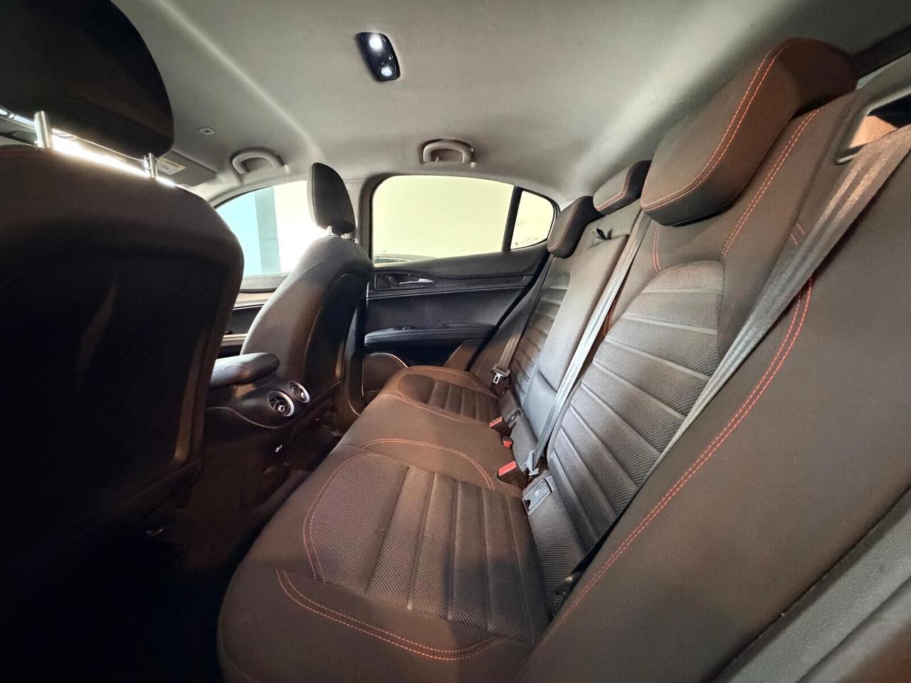 Alfa Romeo Stelvio 2.2 Turbodiesel 190 CV AT8 Q4 Business 2021