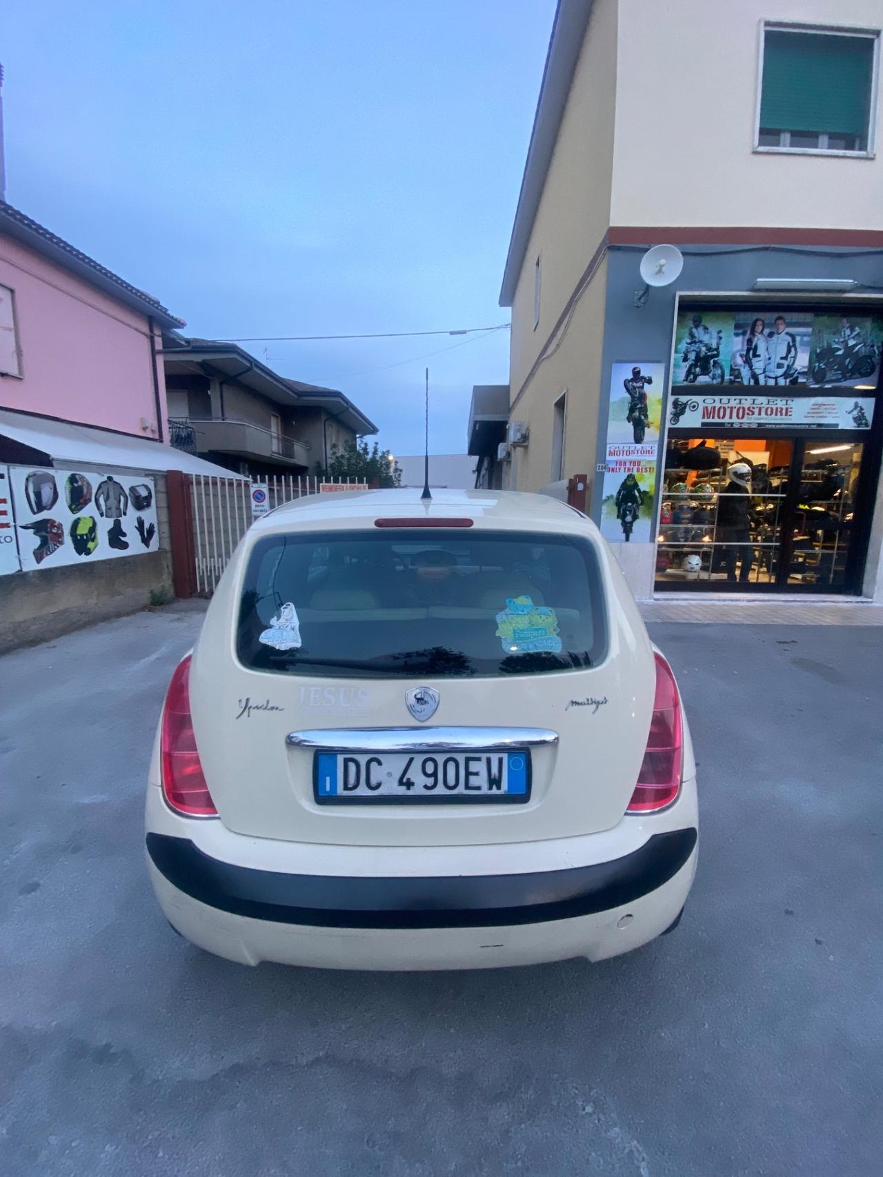 Lancia Ypsilon 1.3 Multijet 16V Platino