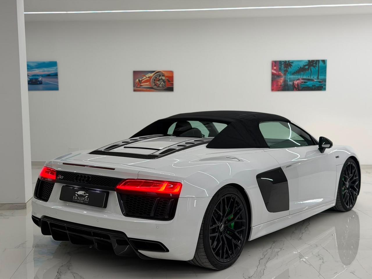Audi R8 Spyder 5.2 FSI quattro S tronic